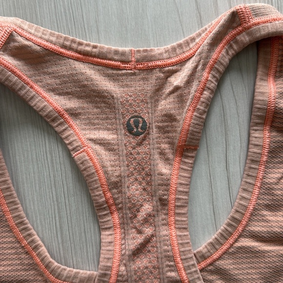 Lululemon Swiftly Tank - Picture 3 of 5